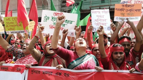 মে দিবসে সরব শ্রমিক ও পেশাজীবী সংগঠনগুলো