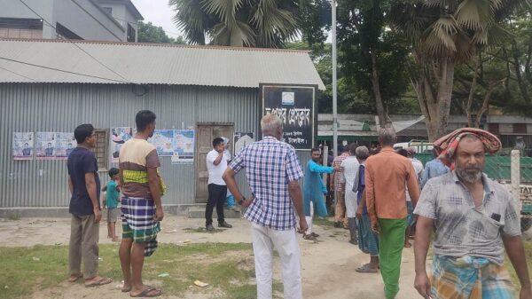 ভূঞাপুর প্রেসক্লাবে হামলা, ২৪ ঘন্টার মধ্যে গুড়িয়ে দেয়ার হুমকি