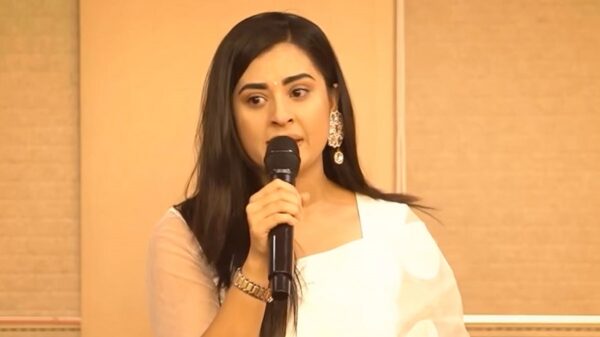 কান্নায় ভেঙে পড়লেন বুবলী