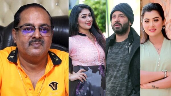 এক'শ টাকার জন্য কুমিল্লায় সহকর্মীর ছুরিকাঘাতে কিশোর খুন গাজী রুবেল, কুমিল্লা: কুমিল্লা সদর দক্ষিণে এক'শ টাকার জন্য সহকর্মীর ছুরিকাঘাতে কাজী মারুফ (১৭) নামে এক কিশোর খুন হয়েছে বলে খবর পাওয়া গেছে। পুলিশ বলছে, নিহত কিশোর একটি পেট্রোল পাম্পে কাজ করতেন। সকালে ওই পাম্পে কথা-কাটাকাটির একপর্যায়ে রাব্বি নামের সহকর্মী তাকে ছুরিকাঘাতে হত্যা করেন। নিহত কাজী মারুফ এস.কে পেট্রোল পাম্পের কর্মচারী। তার গ্রামের বাড়ি কুমিল্লা সদর দক্ষিণ ঘোষগাঁও এলাকায়। অভিযুক্ত রাব্বি (১৯) একই এলাকার বাসিন্দা। মারুফকে উদ্ধার করে হাসপাতালে নিয়ে আসেন তার বড় ভাই নাজমুল। হাসপাতালে নাজমুল জানান, বেলতলী কৃষ্ণপুরস্থ এস.কে পেট্রোল পাম্পে কাজ করত আমার ছোট ভাই কাজী মারুফ। গত রাতে ডিউটি করে সকালে বাসায় যাবে এমন সময় সকালে ডিউটি করতে আসা আরেক সহকর্মী রাব্বি আমার ভাইকে বলে রাতে ডিউটির সময় কত পাইছিলি, তখন আমার ভাই বলছে সব মিলে ১০০ টাকা হবে। তখন সে আমার ভাইকে বলে এই টাকার ভাগ দে, তখন টাকা দিতে না চাওয়াই সে আমার ভাইকে ছুরি দিয়ে গলায় আঘাত করে। পরে আমার ভাই হাসপাতালে মারা যায়। আমি আমার ভাইয়ের হত্যার বিচার চাই। খুনি রাব্বির ফাঁসি চাই। ওই পাম্পের ম্যানেজার সাগর বলেন, সামান্য টাকা নিয়ে দুজনের মধ্যে বাগ্‌বিতণ্ডা হয়। এরপর রাব্বি ছুরিকাঘাত করেন। যা সম্পন্ন সিসি টিভির ফুটেজে রেকর্ড আছে। এরপর এখান থেকে সে পালিয়ে যায়। কুমিল্লা সদর দক্ষিণ মডেল থানার ভারপ্রাপ্ত কর্মকর্তা দেবাশীষ চৌধুরী বলেন, তুচ্ছ ঘটনাকে কেন্দ্র করে বেলতলী কৃষ্ণপুরস্থ এস.কে পেট্রোল পাম্পের কর্মচারী রাব্বি তার সহকর্মী কাজী মারুফকে ছুরিকাঘাতে হত্যা করে। ঘটনার পর থেকে তিনি পলাতক রয়েছেন। এ ঘটনায় মারুফের বড় ভাই নাজমুল বাদী হয়ে মামলা করার প্রস্তুতি নিচ্ছেন। লাশ ময়নাতদন্ত শেষে পরিবারের নিকট হস্তান্তর করা হয়েছে। রাব্বিকে গ্রেফতার করতে আমাদের সার্কেল স্যারসহ কাজ করছে। কুমিল্লা পুলিশ সুপার আবদুল মান্নান বিপিএম বার বলেন, ঘটনার রহস্য উদঘাটন করতে ও অভিযুক্ত ব্যক্তির সাথে আর কেও যুক্ত ছিলো কিনা, তাও জানার চেষ্টা চলছে। এ হত্যার ঘটনার পর পুলিশের কয়েকটি টিম আসামিকে গ্রেফতার করতে কাজ করছে। আশাকরি শীগ্রই আসামিকে গ্রেফতার করতে সক্ষম হব।