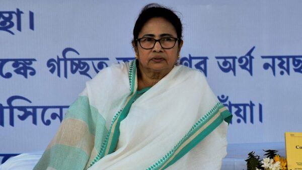 বিশেষজ্ঞদের বিরোধিতায় মমতার প্রস্তাব জলে