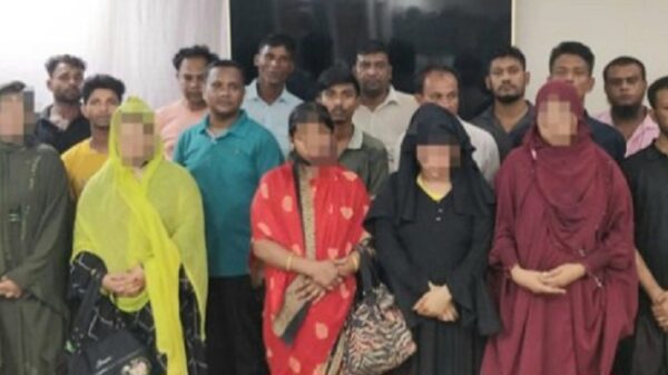 হোটেলকক্ষে অসামাজিক কর্মকাণ্ডে জড়িত ২০ নারী-পুরুষ আটক