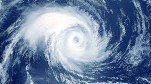 অতিপ্রবল ঘূর্ণিঝড়ে রূপ নিল ‘বিপর্যয়’, হবে আরও শক্তিশালী