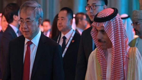 চীন ও আরব দেশগুলোর মধ্যে বিশাল বিনিয়োগ চুক্তি