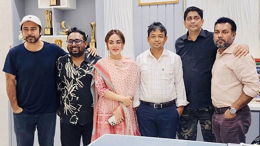 বিনোদন ডেস্ক