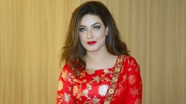 বিনোদন ডেস্ক