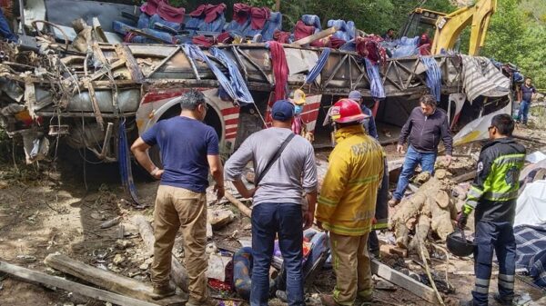 মেক্সিকোতে সড়ক দুর্ঘটনায় নিহত ২৭