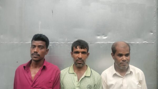 মানিকগঞ্জে মাদকসহ গ্রেফতার ৩