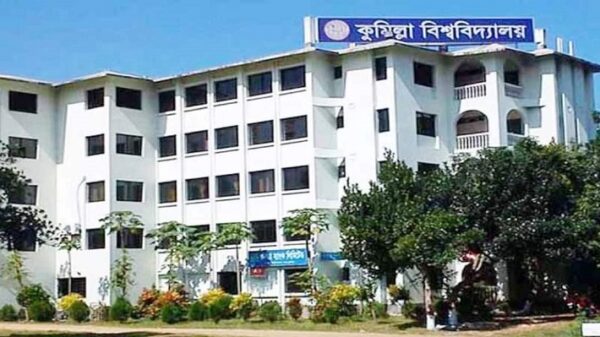 কুবিতে অধ্যাপক তাহেরকে বিভাগীয় প্রধান করতে আদালতের নির্দেশ