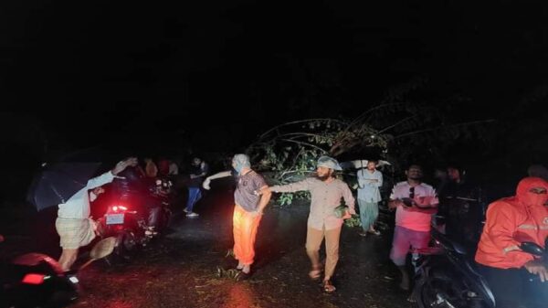 প্রবল ঘূর্ণিঝড়