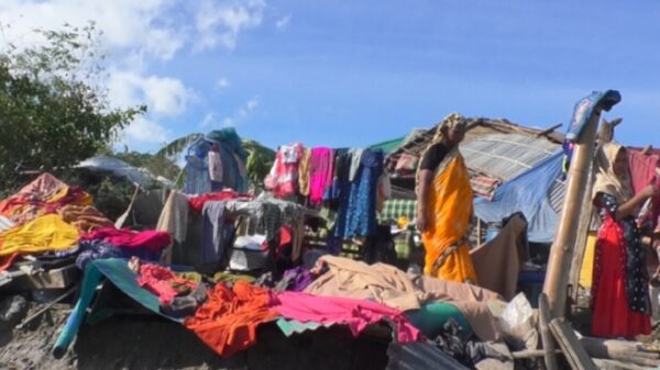 ঘুর্ণিঝড়ে