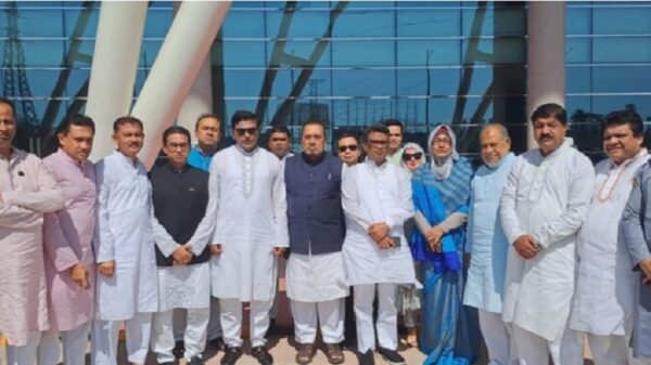 রেলস্টেশন