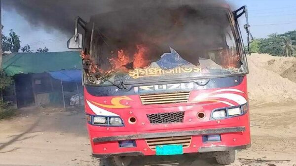 কর্ণফুলীতে