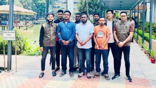 বিএনপির শীর্ষ নেতাদের নির্দেশে বাসে আগুন দিয়ে হত্যা