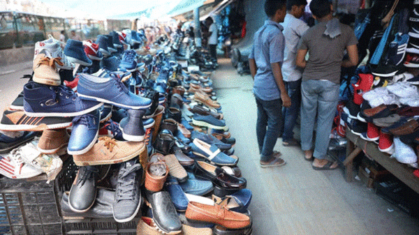 ফুটপাত বিক্রির সঙ্গে জড়িতদের তালিকা চান হাইকোর্ট