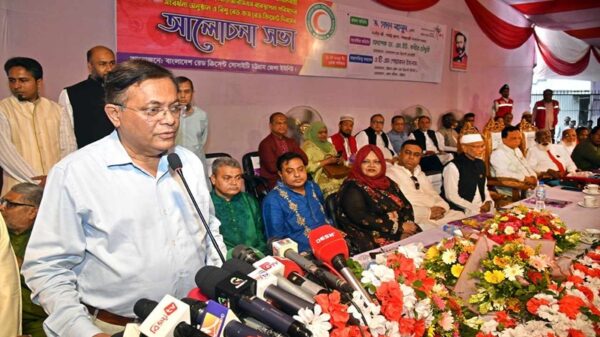 রাজনীতিতে পরিত্যক্ত মানুষ গুলোর ব্যাঙের মত আওয়াজ বড় : পররাষ্ট্র মন্ত্রী