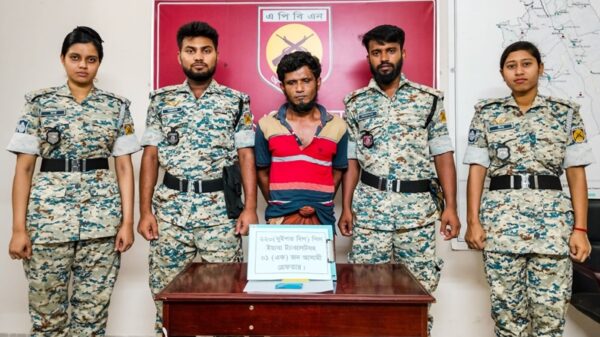 ২ এপিবিএন এর অভিযানে মেঘলা বান্দরবান থেকে এক মাদক ব্যবসায়ী গ্রেফতার