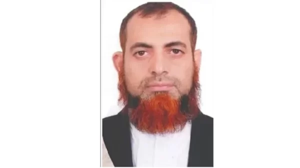 দুই জঙ্গি ছিনতাইয়ে গ্রেপ্তার হন সাবেক রেলমন্ত্রীর এপিএস ওমর ফারুক, যেভাবে উত্থান তার