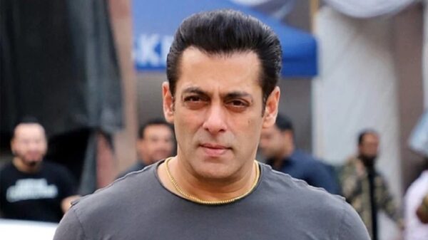 ‘যেদিন আমাকে ভালোবাসা বন্ধ করে দেবে, সেদিনই আমার শেষ’— কাকে লিখেছিলেন সালমান?