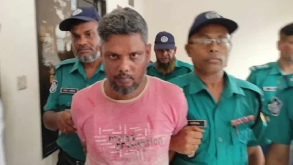 সহকর্মী হত্যায় পুলিশ সদস্য কাওছার রিমান্ড শেষে কারাগারে