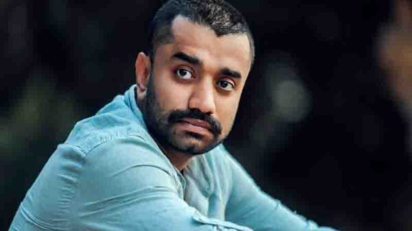 যে কারণে ভয়ে ফোন ধরতেন না পাভেল