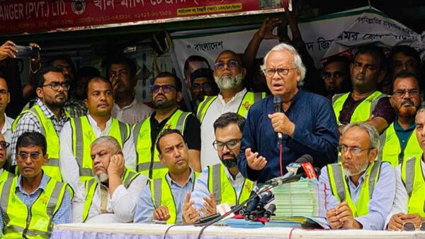 অন্তর্র্বতী সরকারের কাছে মানুষের চাহিদা অনেক বেশি: রিজভী