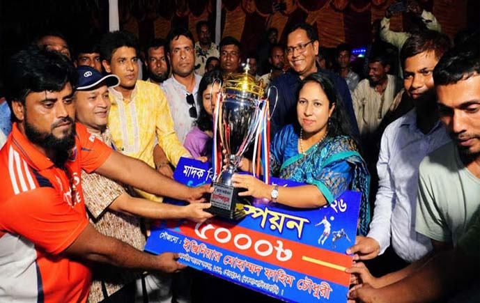 নালিতাবাড়ীতে মাদকবিরোধী ফুটবল টুর্নামেন্টের ফাইনাল, চ্যাম্পিয়ন নয়াবিল ইউনিয়ন