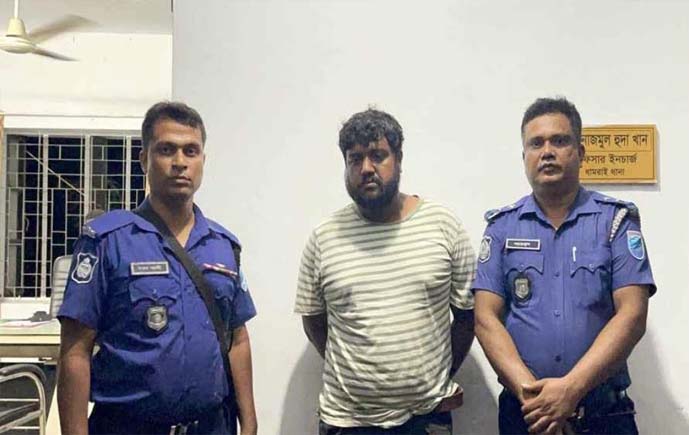ধামরাইয়ে অন্তঃসত্ত্বা গৃহবধূকে পিটিয়ে হত্যার অভিযোগ, স্বামী আটক