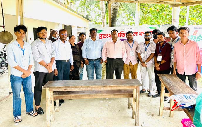 ইসলামপুর উচ্চ বিদ্যালয়ে ফ্রি ব্লাড গ্রুপিং ক্যাম্পেইন, সেবা পেলেন ১৯৪ জন