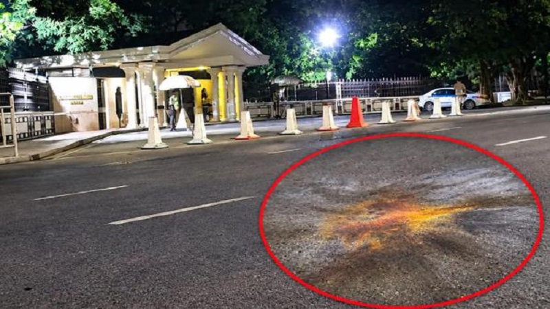 প্রধানমন্ত্রীর কার্যালয়ের সামনে ককটেল বিস্ফোরণ, জড়িতদের খুঁজছে পুলিশ