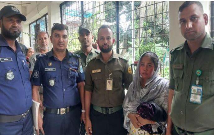 সোনারগাঁও হাসপাতালে রোগীর গলা থেকে চেইন ছিনতাই, আনসারের হাতে নারী আটক 