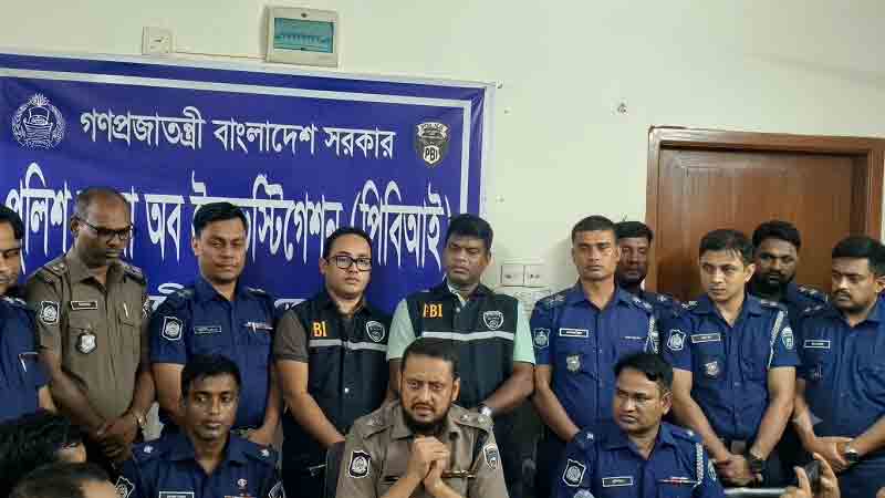 গাজীপুর সিটিতে হোটেল কক্ষে গৃহবধূ হত্যা; ২৪ ঘণ্টায় রহস্য উদ্‌ঘাটন 