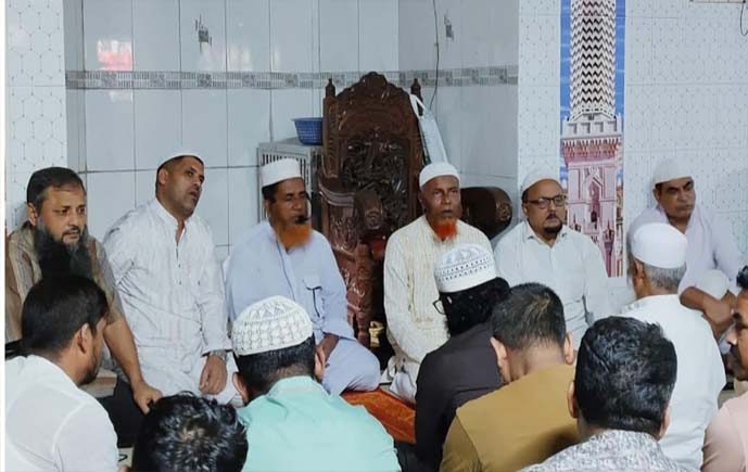  চন্দ্রগঞ্জে বিএনপি নেতা কালা মুন্সির প্রথম মৃত্যুবার্ষিকীতে দোয়া ও মিলাদ মাহফিল 
