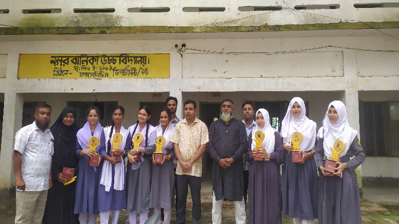 বগুড়ায় নগর বালিকা উচ্চ বিদ্যালয়ের জিপিএ-৫ প্রাপ্ত শিক্ষার্থীদের সংবর্ধনা
