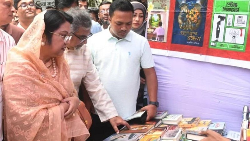 বই বর্তমানকে বুঝতে ও ভবিষ্যতকে নিয়ে ভাবতে শেখায়: খাদ্যমন্ত্রী