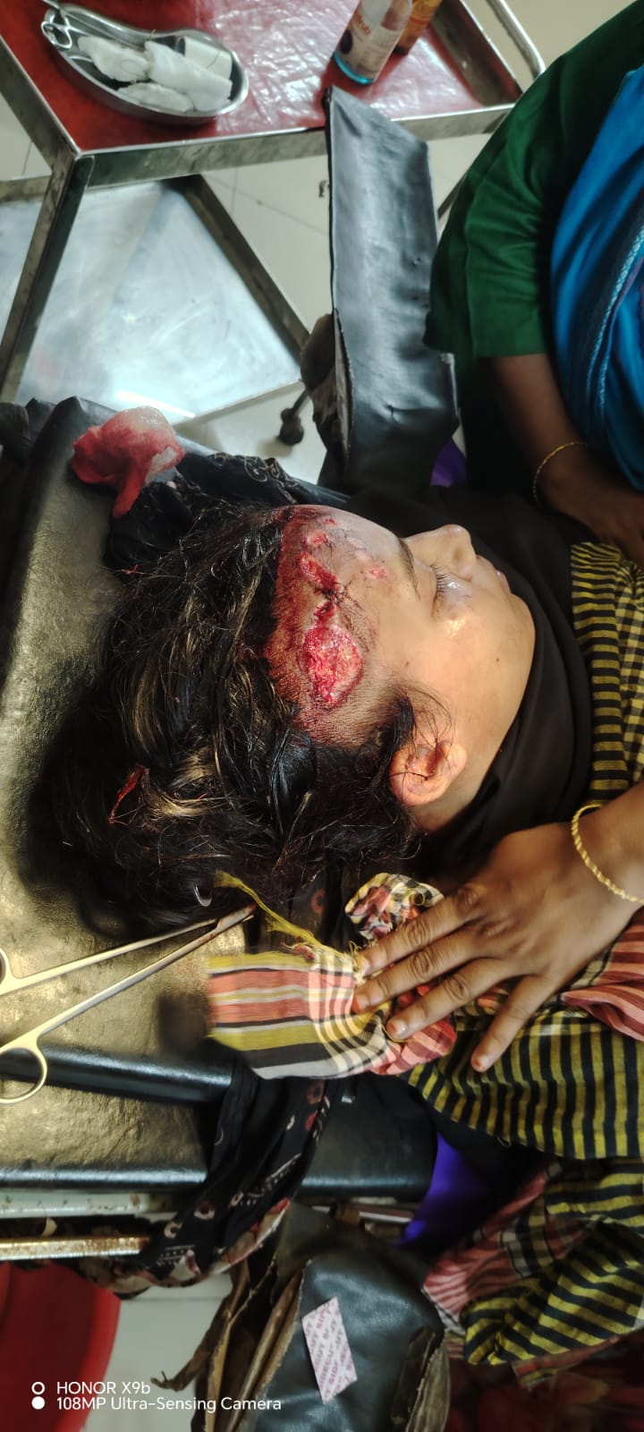 মেরকট মাদ্রাসায় বিদ্যুৎস্পৃষ্ট হাবিবা, কর্তৃপক্ষের বিরুদ্ধে অবহেলার অভিযোগ