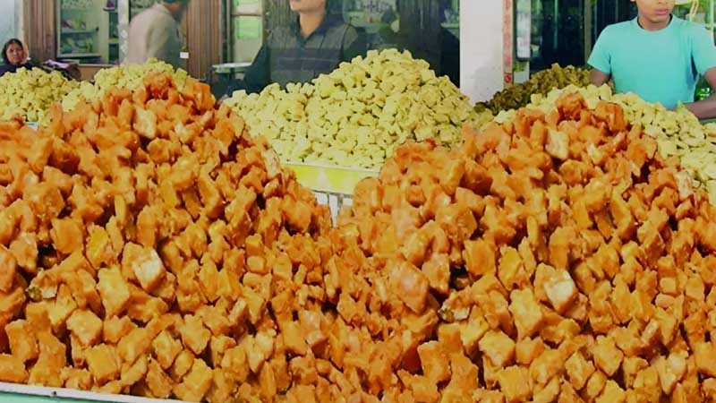 Eng katta jinlar videosini tomosha qiling