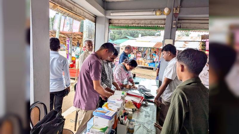 গুইমারায় ভ্রাম্যমাণ আদালতের অভিযানে একাধিক দোকানকে জরিমানা