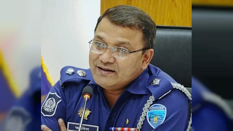 কুমিল্লা পুলিশ সুপারকে ঘিরে বিতর্ক: খণ্ডিত বক্তব্য নাকি পূর্ণাঙ্গ প্রেক্ষাপট?