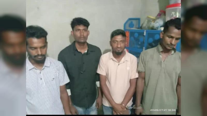 গাজীপুরে অস্ত্র ও ইয়াবাসহ দুর্ধর্ষ রহিম বাহিনীর চার সদস্য গ্রেপ্তার