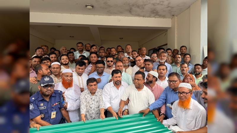 বন্যায় ক্ষতিগ্রস্তদের পুনর্বাসনে সরকারের পাশাপাশি বিএনপিও কাজ করবে: চট্টগ্রাম জেলা পরিষদ প্রশাসক