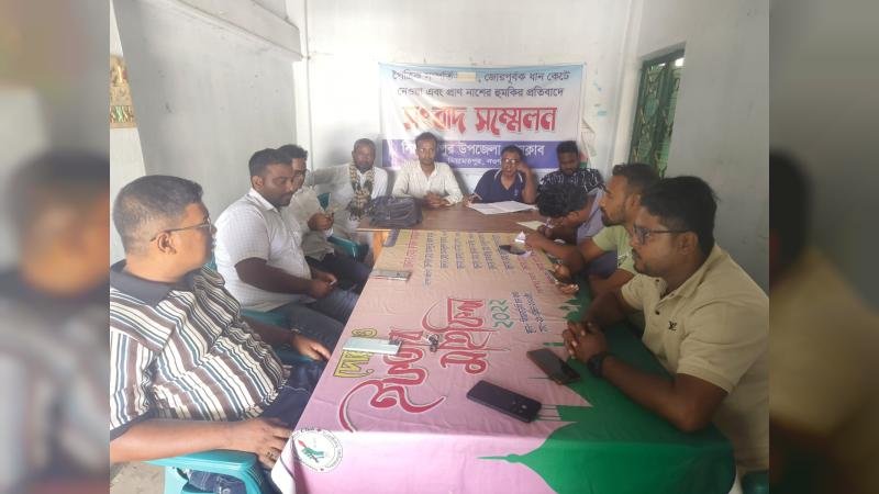 নিয়ামতপুর উপজেলা প্রেসক্লাবের মাসিক সভা অনুষ্ঠিত