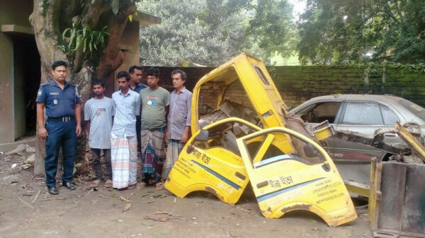 নাগরপুরে চোর চক্রের ৪ সদস্য গ্রেফতার, পিকাপ ভ্যান উদ্ধার