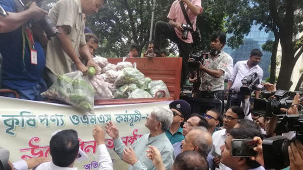 রাজধানীতে ৬৫০ টাকায় ১০ কৃষিপণ্য, বিক্রি হচ্ছে যে ২০ এলাকায়