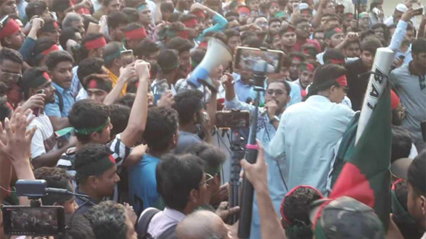 বৃহস্পতিবারের মধ্যে ছাত্রলীগকে নিষিদ্ধের আল্টিমেটাম